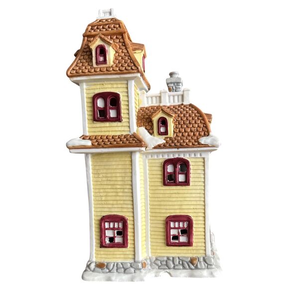 Bert the Policemans House: Lighted Porcelain Christmas Village Building - Picture 5 of 11